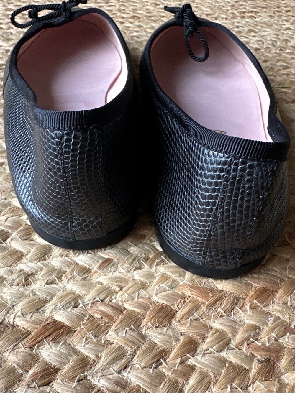 Pretty Ballerinas Rosario Embossed Black Leather Flats Worn Once - Picture 5 of 8